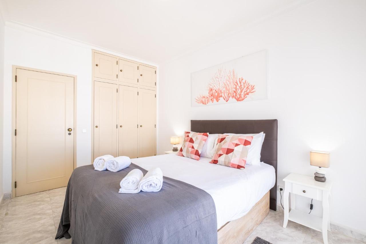 Apartamento Frente Ao Mar - 3 Quartos - Wi-fi - Aq